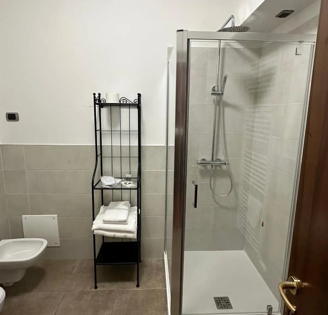 10 Minutes B&B Bed & Breakfast 2*, Верона