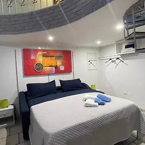  Bed and breakfast Loft 24 Italia