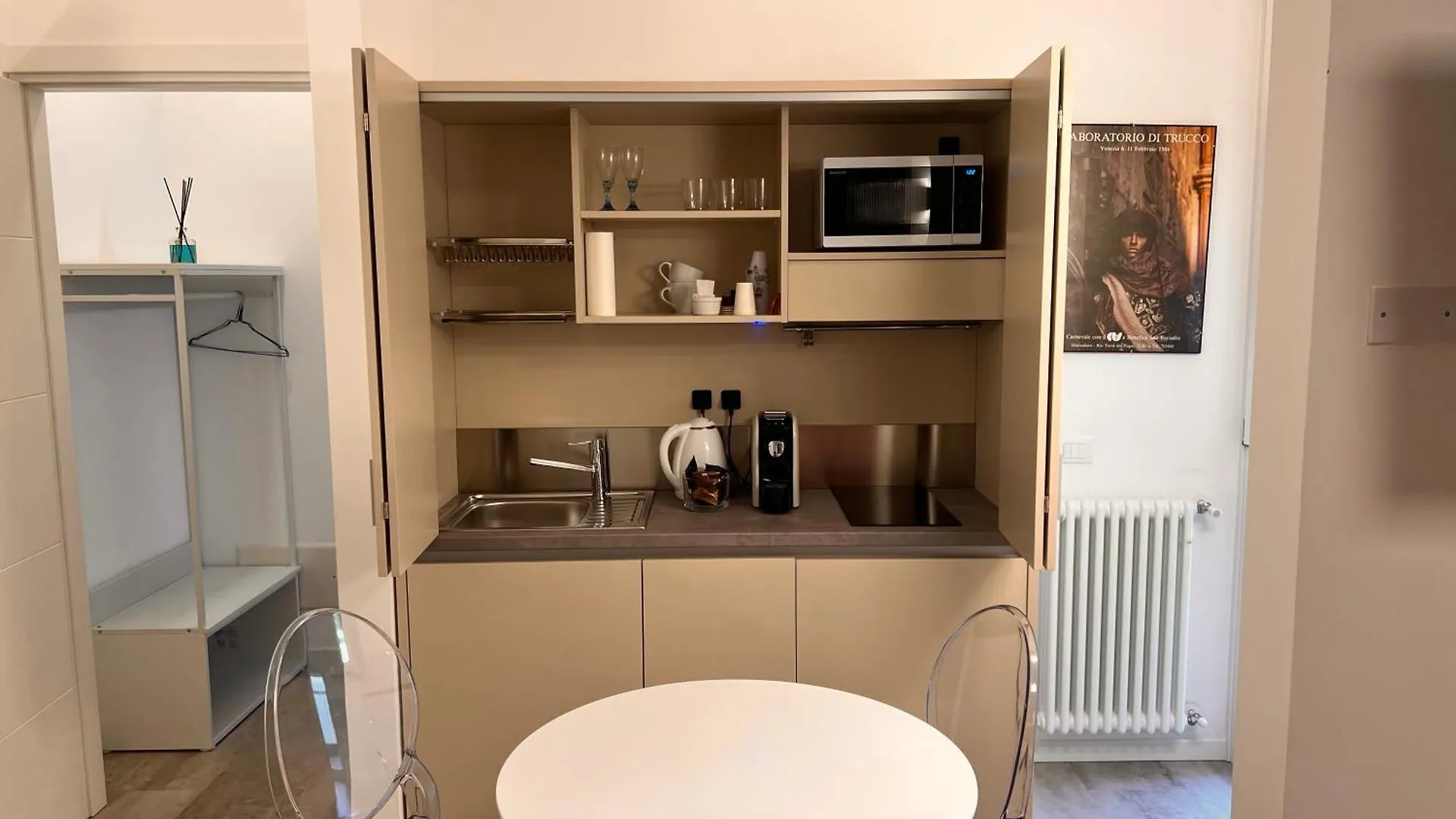 10 Minutes B&B Bed & Breakfast 2*, Verona Italy
