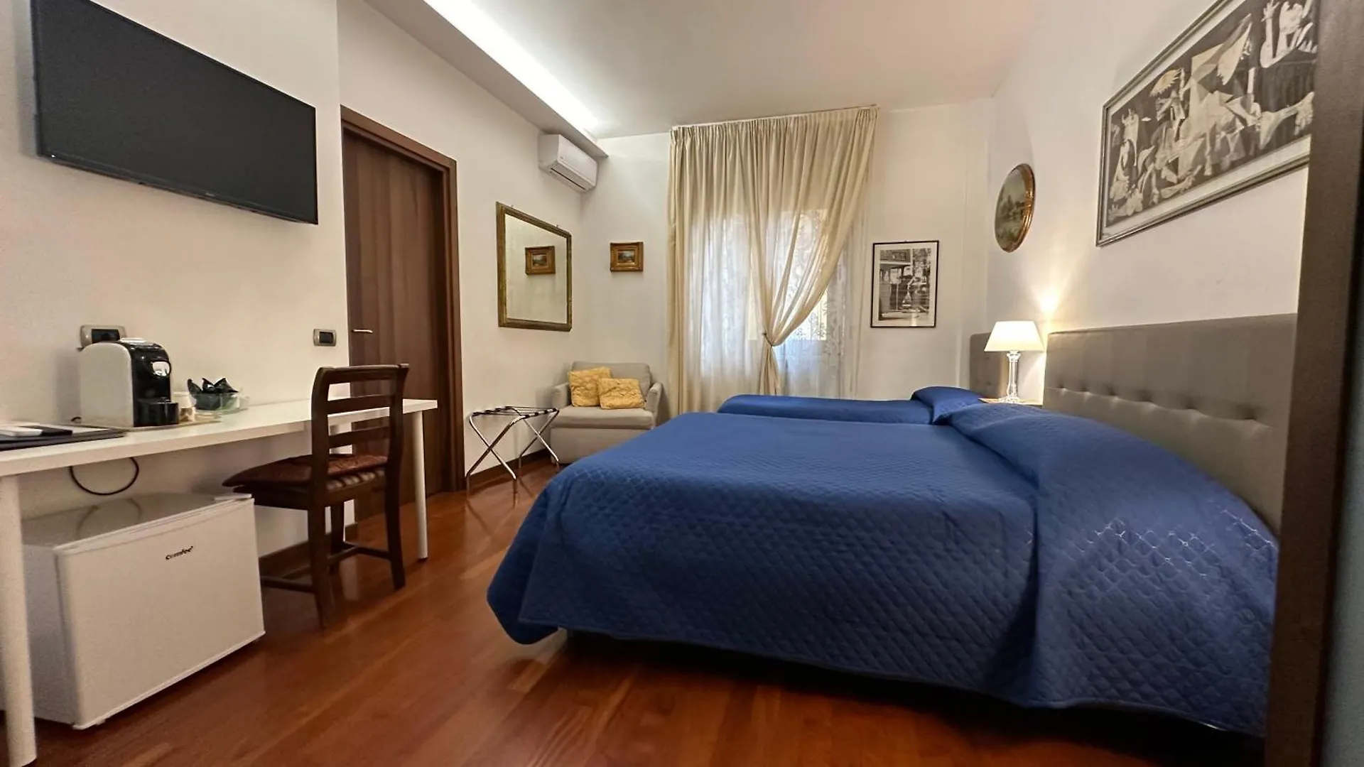 **  10 Minutes B&B Bed & Breakfast Italy