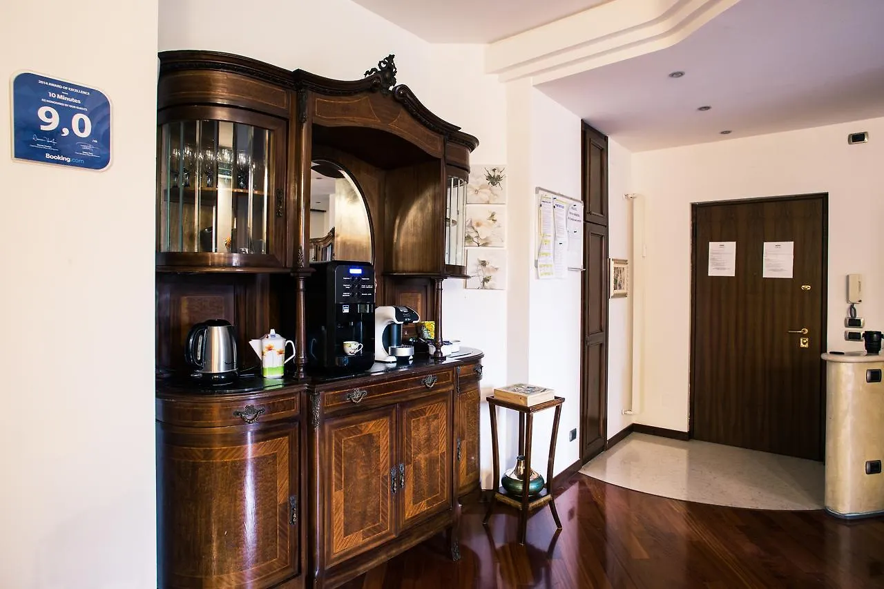 10 Minutes B&B Bed & Breakfast Italy
